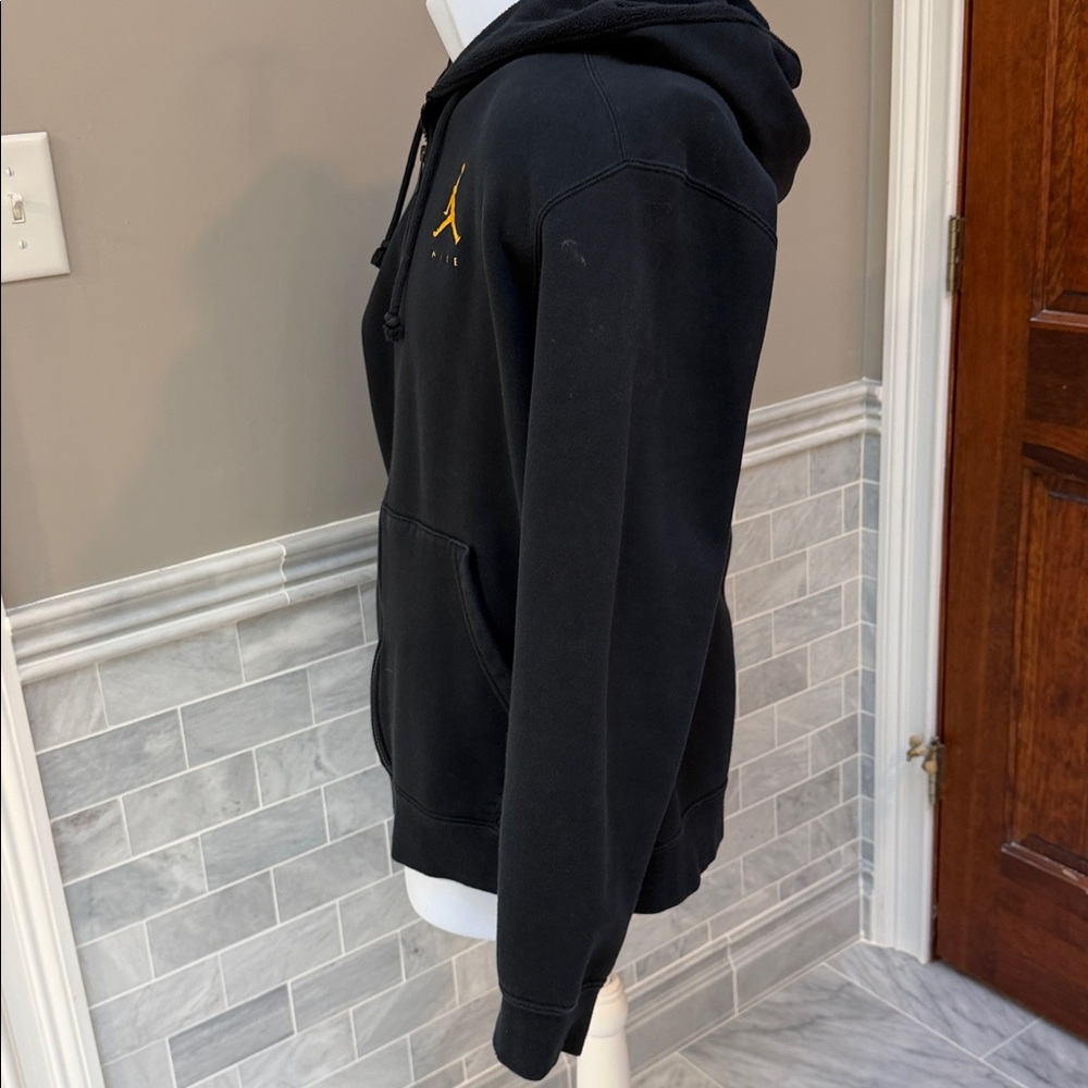 Nike Men's Black Jacket with Gold Logo - Picture 3 of 6